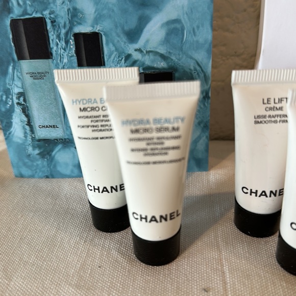 CHANEL Hydro Beauty 6-Piece Sample Set - Picture 3 of 9